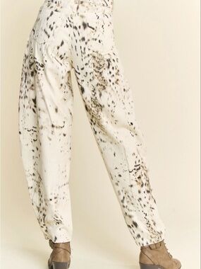 DAVI & DANI Snow Leopard Print Lace Trim Barrel Pants NWT FALL WINTER